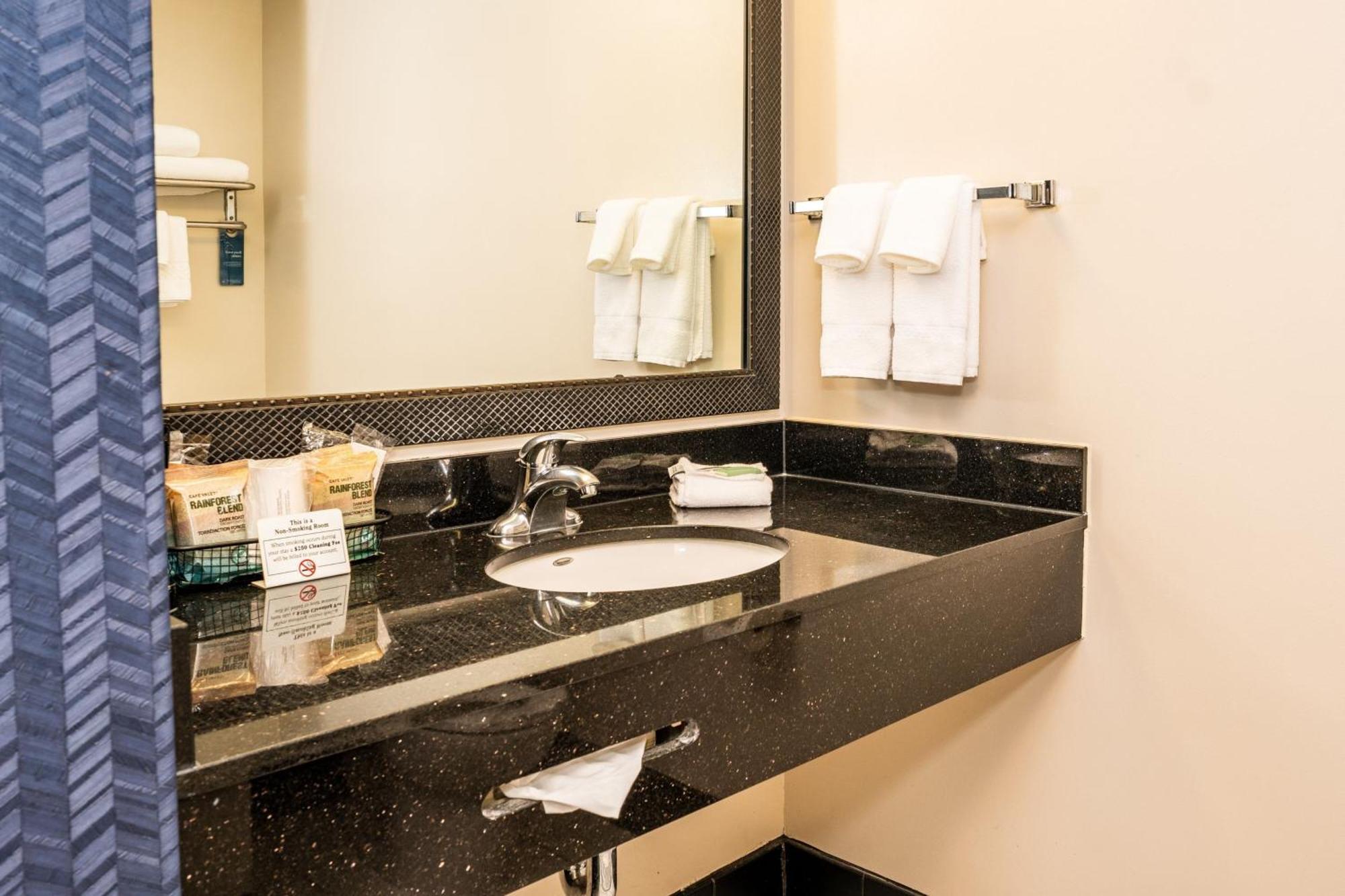 Fairfield & By Marriott Downtown/alamo Plaza Hotel San Antonio